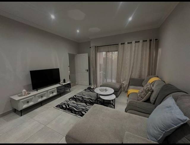 2 BEDROOM PROPERTY TO RENT IN BRYANSTON